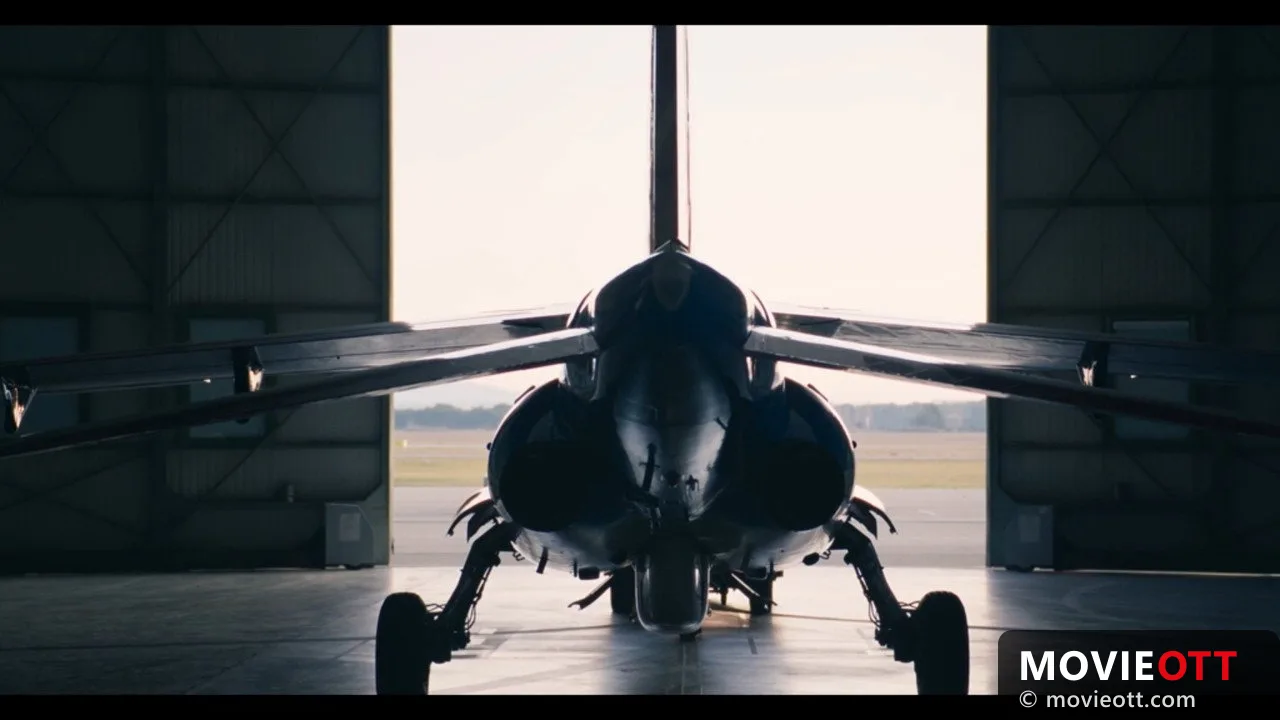 ATHOS - Au cœur de la Patrouille de France trailer thumbnail