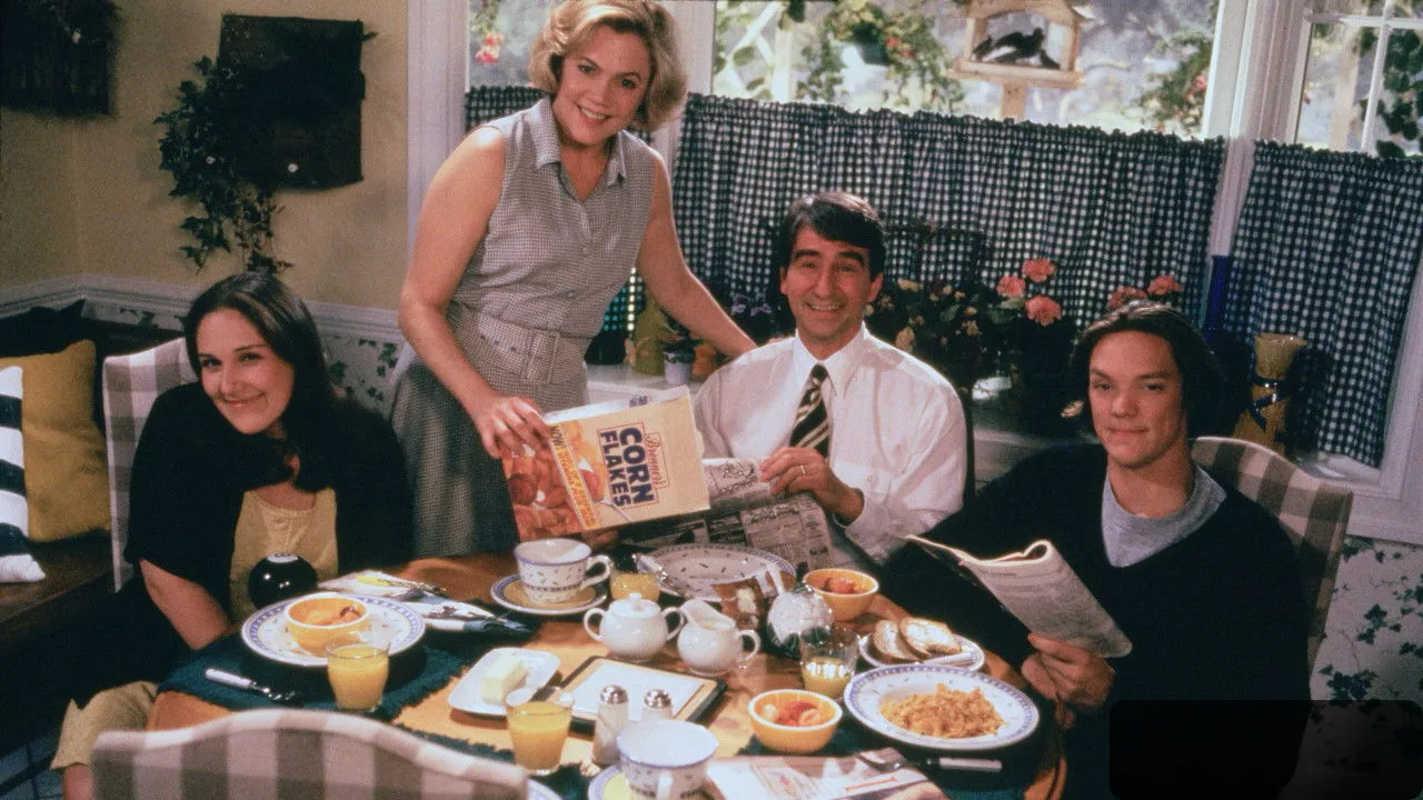 Serial Mom: A Hilariously Twisted Take on Domestic Life trailer thumbnail