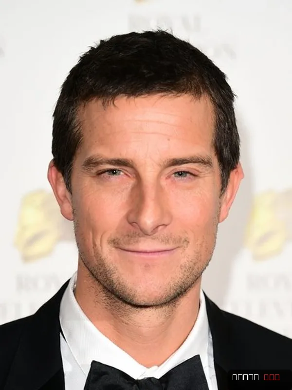 Bear Grylls — photo 1