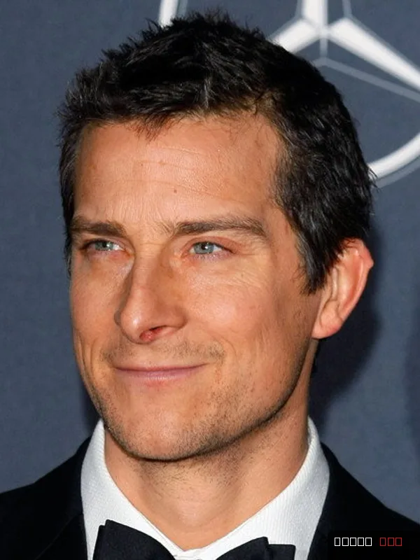 Bear Grylls — photo 3